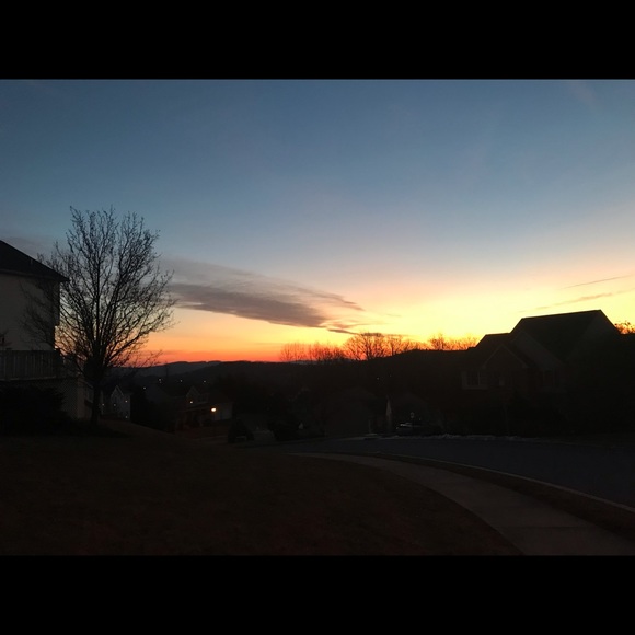 Meet your Posher, Brenda - Picture 2 of 2